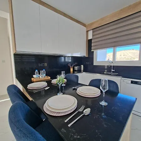 Chic Blue With Terrace *