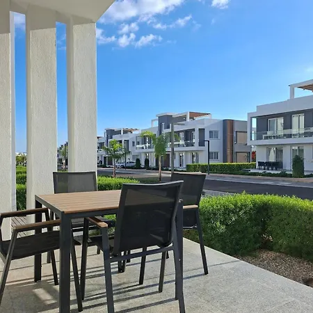 Chic Blue With Terrace Apartamento Paralimni