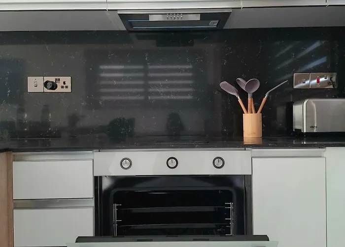 Chic Blue With Terrace * باراليمني