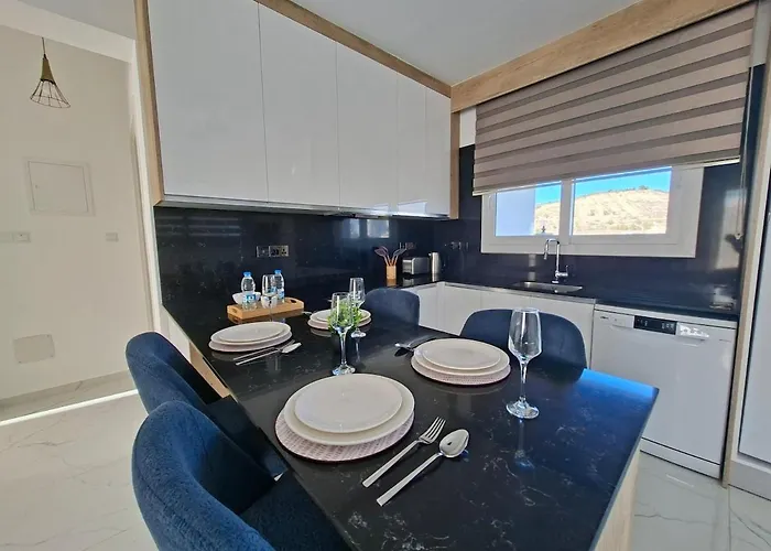 Chic Blue With Terrace *